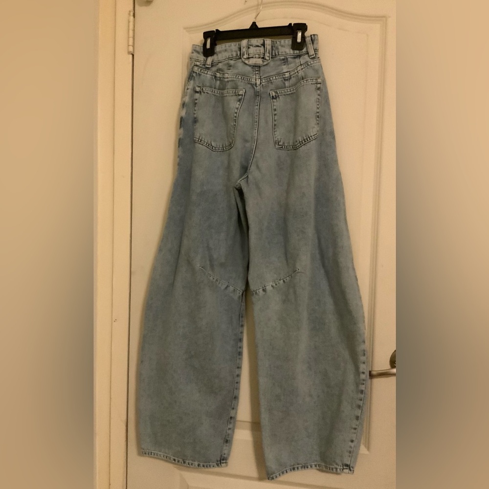 ASOS High Rise Jeans - Picture 2 of 8